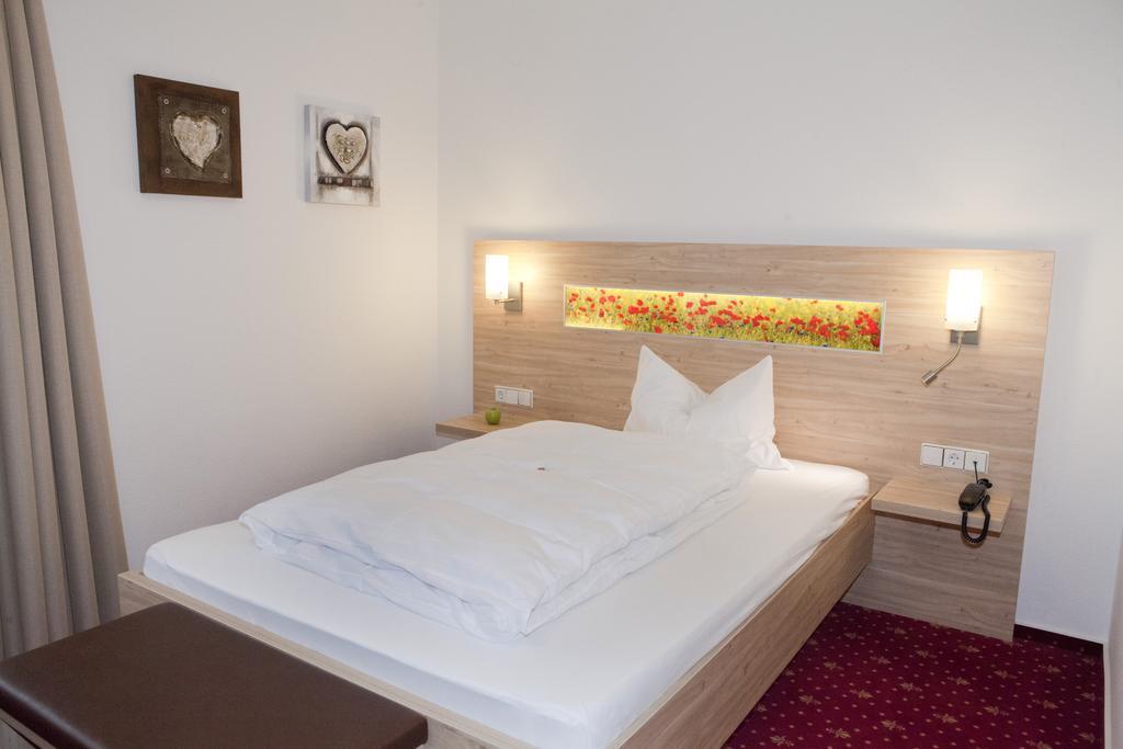 Hotel Edelfinger Hof Bad Mergentheim Pokój zdjęcie